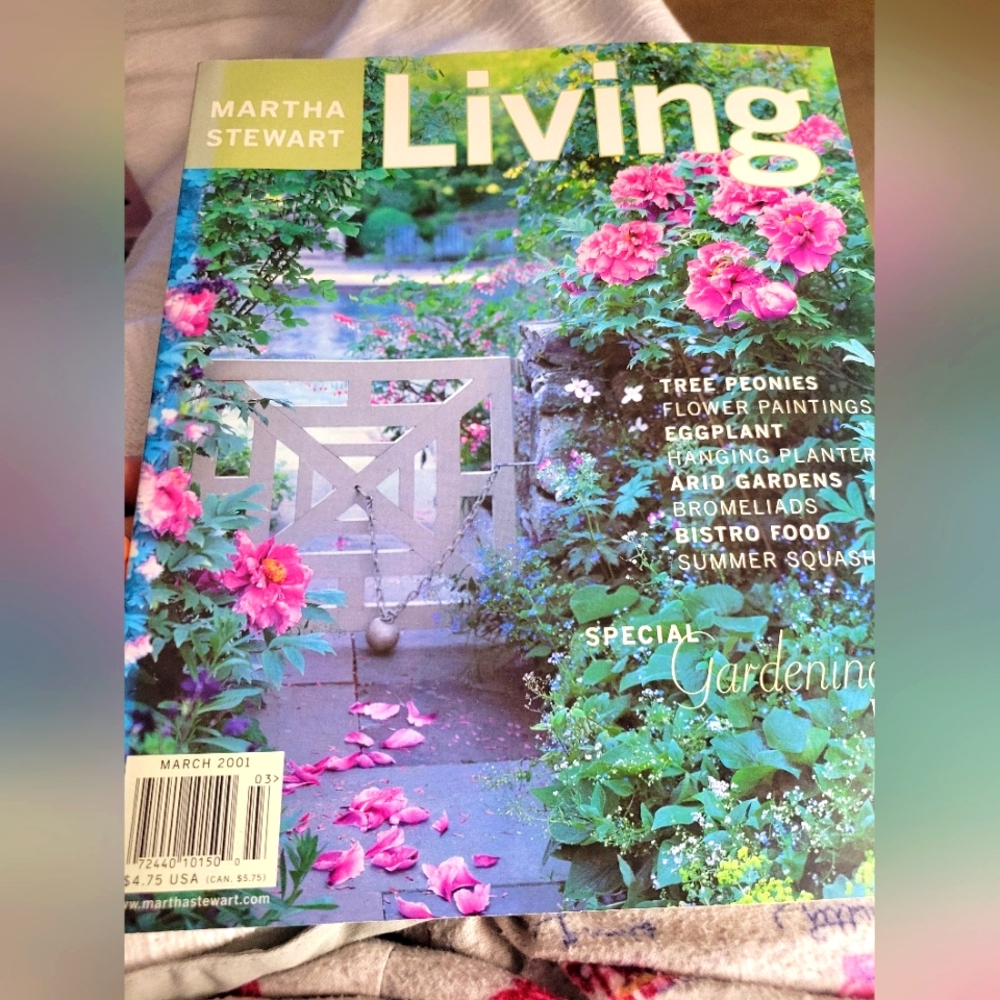 Martha Stewart Living Magazine March 2001
